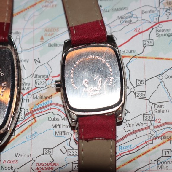 Women's Christmas Watch Collection - Picture 10 of 10